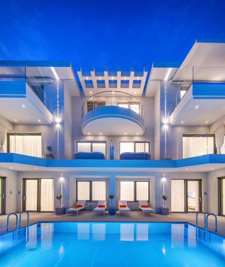 Livinghome Suites Parga Exterior photo