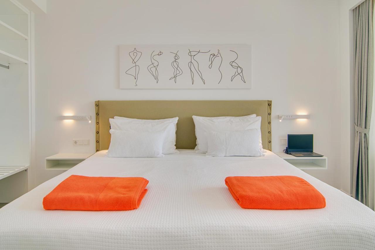 Livinghome Suites Parga Exterior photo