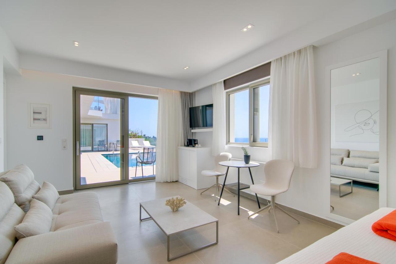 Livinghome Suites Parga Exterior photo