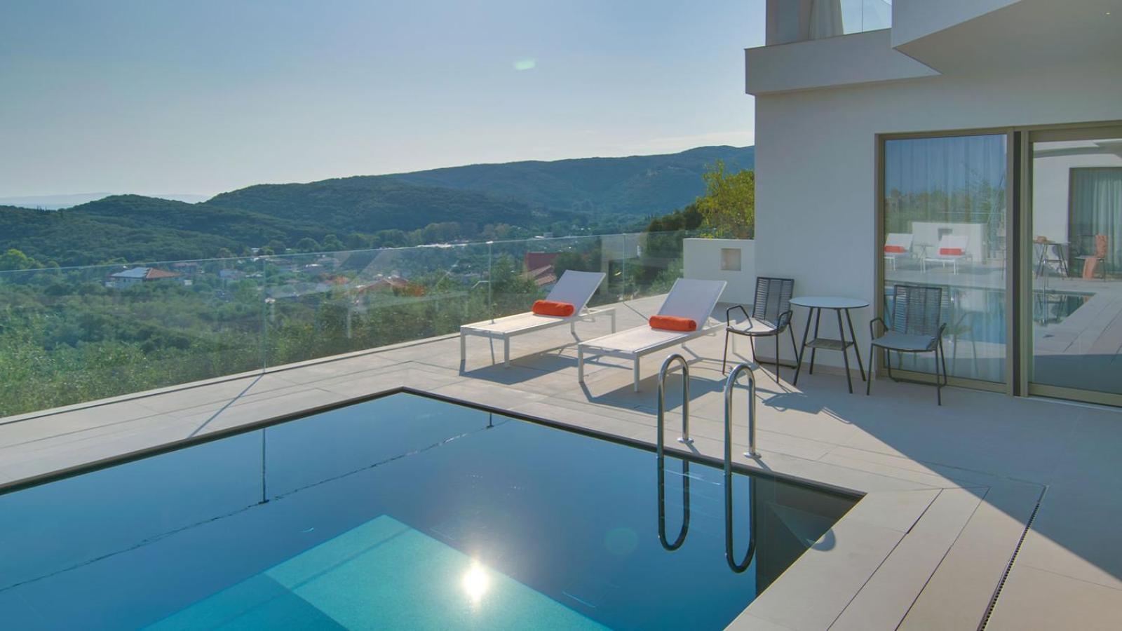 Livinghome Suites Parga Exterior photo
