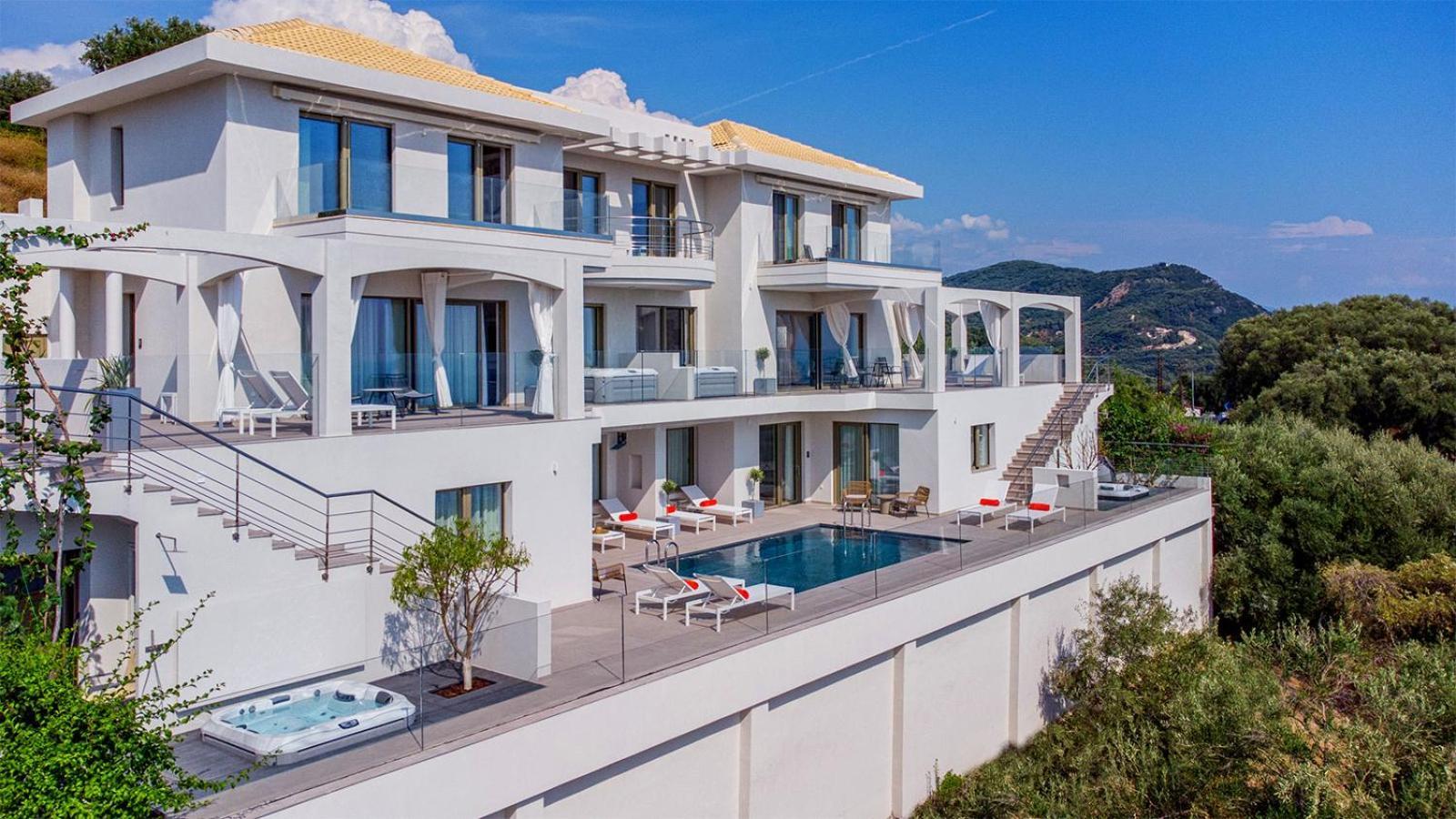 Livinghome Suites Parga Exterior photo