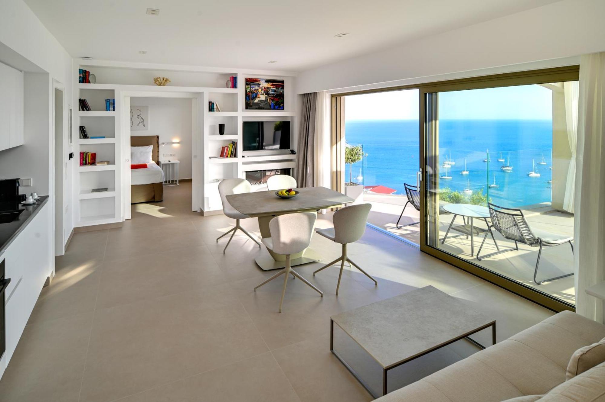 Livinghome Suites Parga Exterior photo